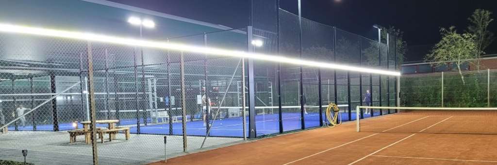 Fence Tennisbane / Padelbane Belysning​